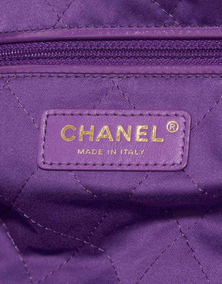 Chanel 22 Medium Lamb Violet Logo | Sell your designer bag