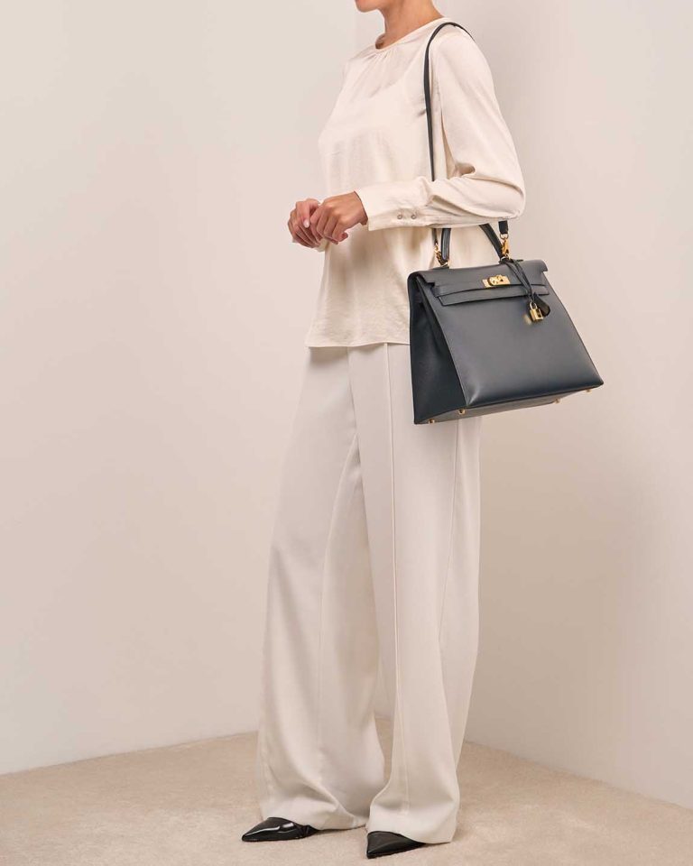 Hermès Kelly 35 Courchevel Bleu Marine Front | Sell your designer bag