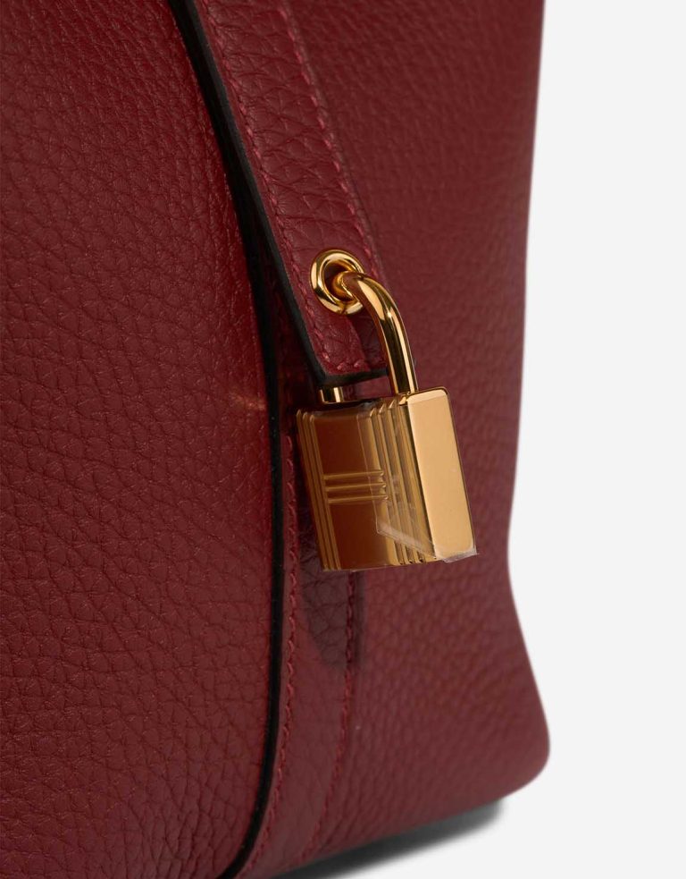 Hermès Picotin 18 Taurillon Clémence Rouge H Closing System | Sell your designer bag