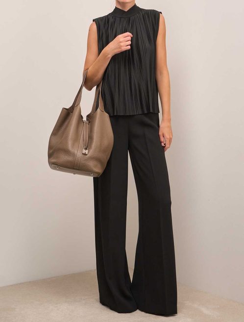 Hermès Picotin 33 Clémence Étoupe on Model | Sell your designer bag