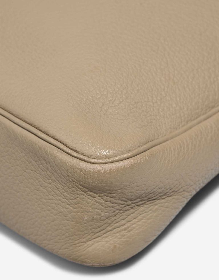 Hermès Massai 32 Clémence Parchemin Signs of wear | Sell your designer bag