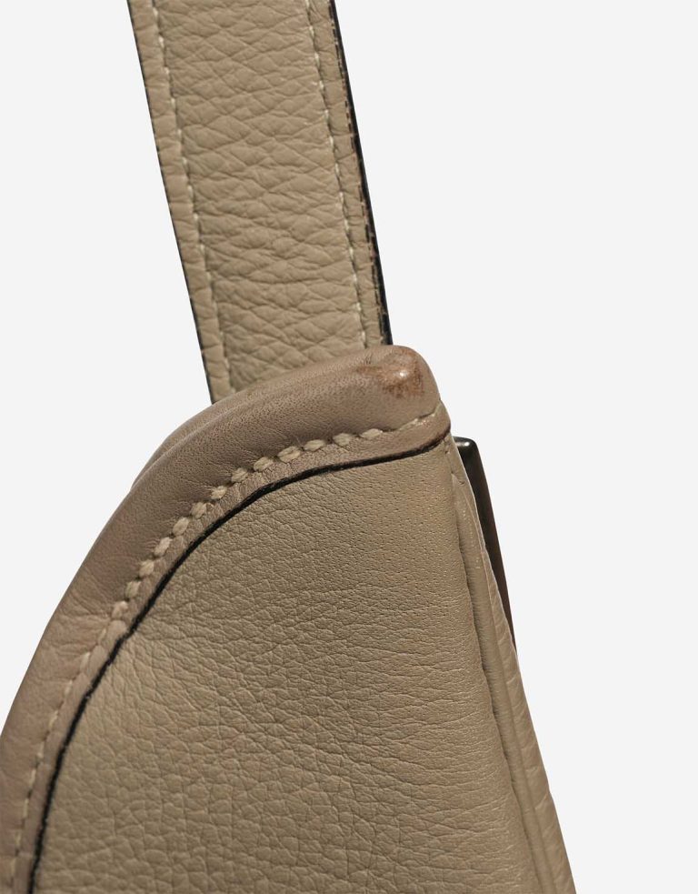 Hermès Massai 32 Clémence Parchemin Signs of wear | Sell your designer bag