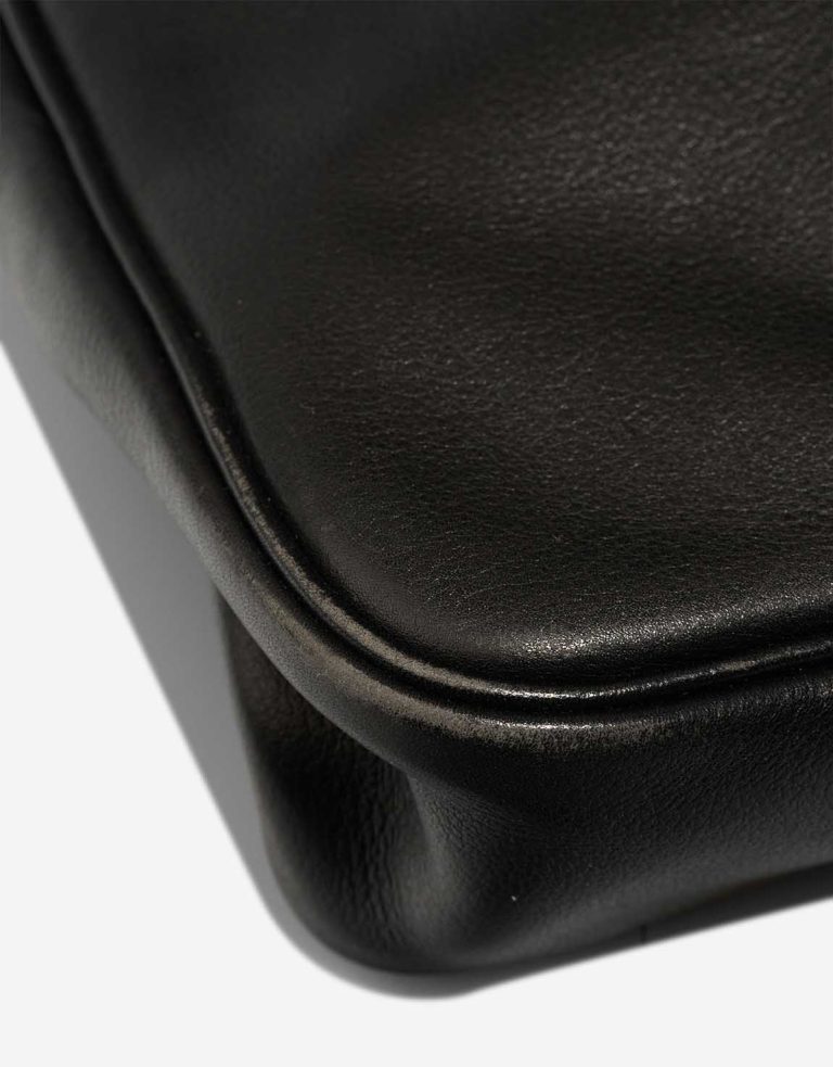 Hermès Massai 40 Evercalf Black Signs of wear | Sell your designer bag