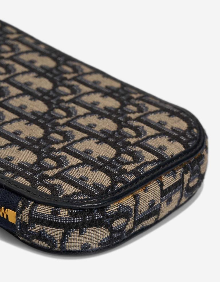 Dior 30 Montaigne Call'in Phone Holder Oblique Jacquard Blue Signs of wear | Sell your designer bag