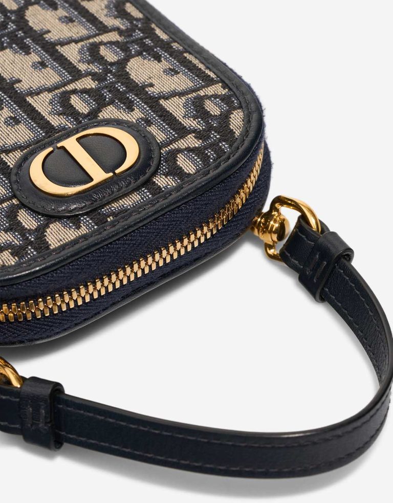 Dior 30 Montaigne Call'in Phone Holder Oblique Jacquard Blue Signs of wear | Sell your designer bag