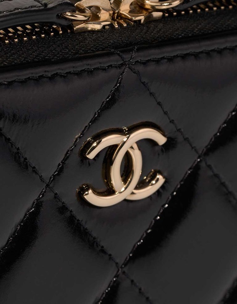 Chanel Vanity Small Patent Black / Rose Closing System | Sell your designer bag