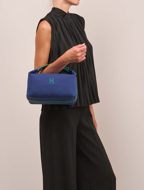 Hermès Bride-à-Brac Set Wool Bleu Marine / Menthe / Bleu Nuit on Model | Sell your designer bag