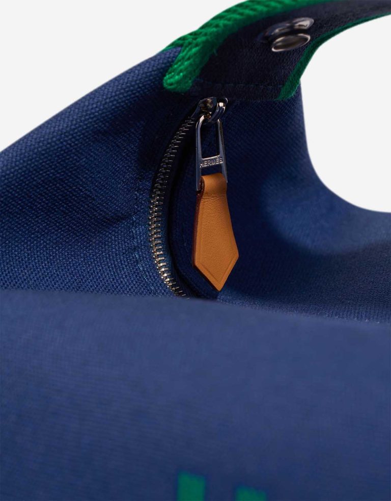 Hermès Bride-à-Brac Set Wool Bleu Marine / Menthe / Bleu Nuit Closing System | Sell your designer bag