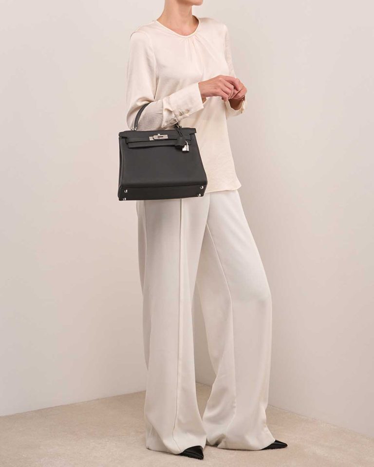 Hermès Kelly 28 Togo Black Front | Sell your designer bag