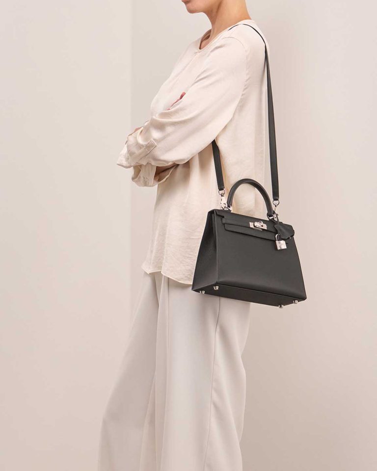Hermès Kelly 25 Epsom Black Front | Sell your designer bag