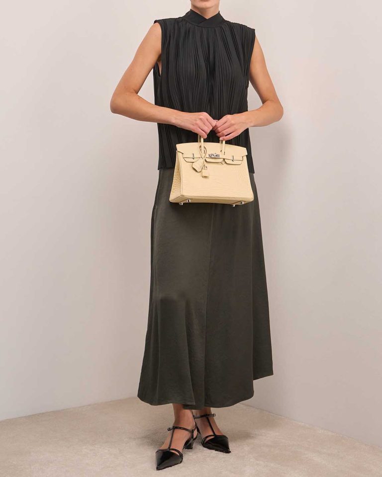 Hermès Birkin 25 Matte Alligator Vanille Front | Sell your designer bag