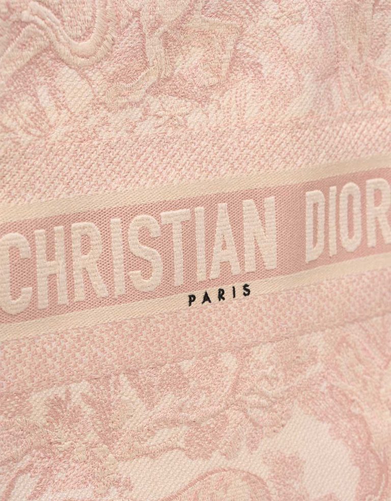Dior Book Tote Large Toile de Jouy Light Pink Closing System | Sell your designer bag