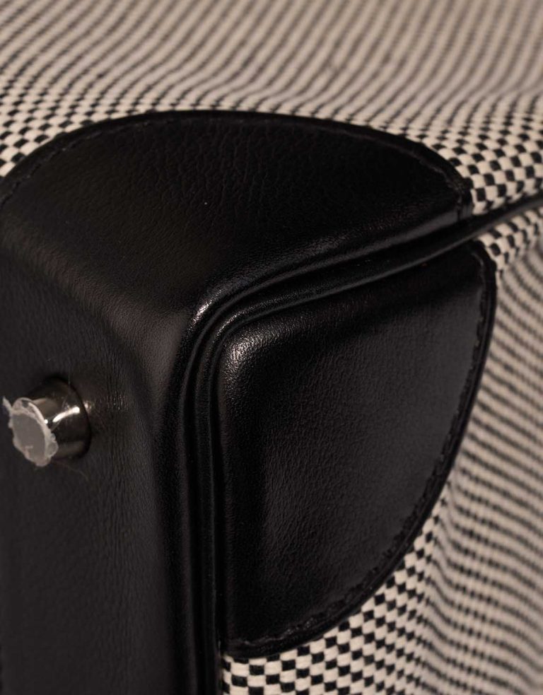 Hermès Haut à Courroies 40 Toile Criss / Veau Evergrain Black / Écru Signs of wear | Sell your designer bag