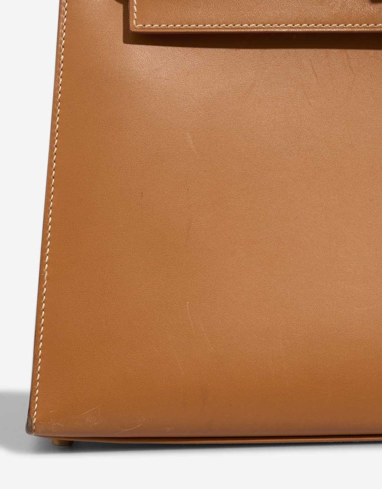Hermès Kelly 28 Box Sable Naturel Signs of wear | Sell your designer bag