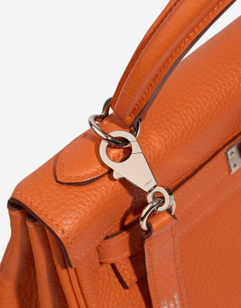 Hermès Kelly 25 Togo Orange Signs of wear | Sell your designer bag