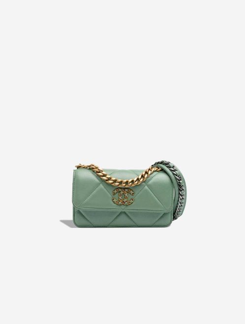 Chanel 19 Wallet On Chain Lamb Green Front | Sell your designer bag