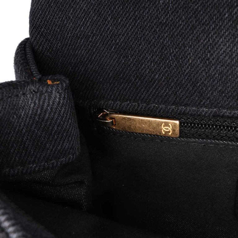 Chanel Timeless Medium Denim Black / Multicolour Signs of wear | Sell your designer bag
