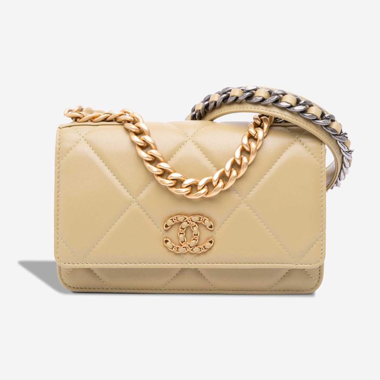 Chanel 19 Wallet On Chain Lamb Beige Front | Sell your designer bag