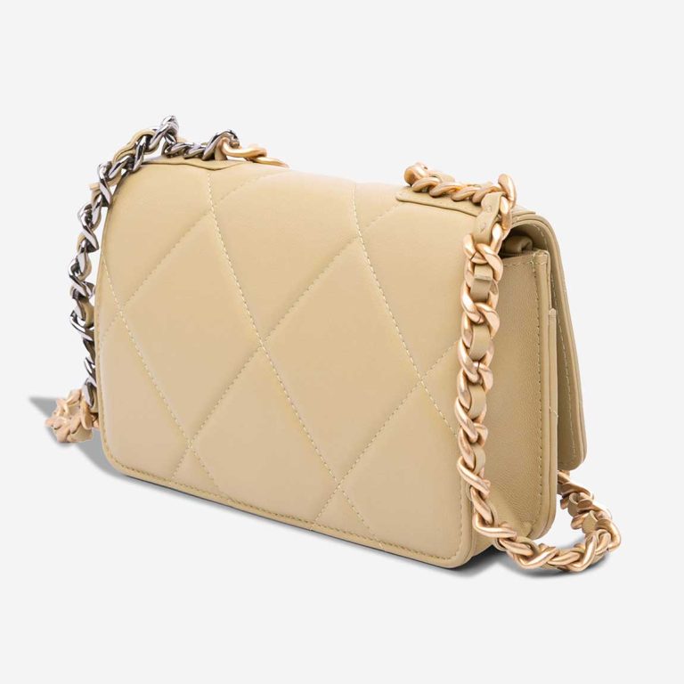 Chanel 19 Wallet On Chain Lamb Beige | Sell your designer bag