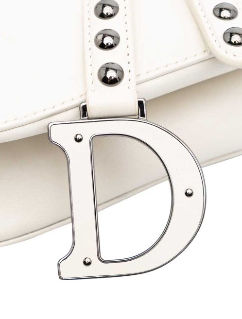 Dior Saddle Medium Lamb White Closing System | Sell your designer bag