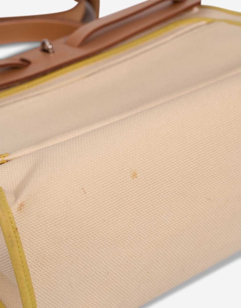 Hermès Herbag 31 Toile / Vache Hunter Lime / Sable Naturel / Vanille Front | Sell your designer bag