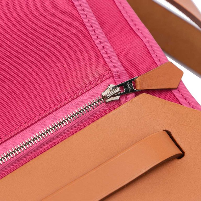 Hermès Herbag 39 Vache Hunter / Toile Sable Naturel / Rose Tyrien Signs of wear | Sell your designer bag