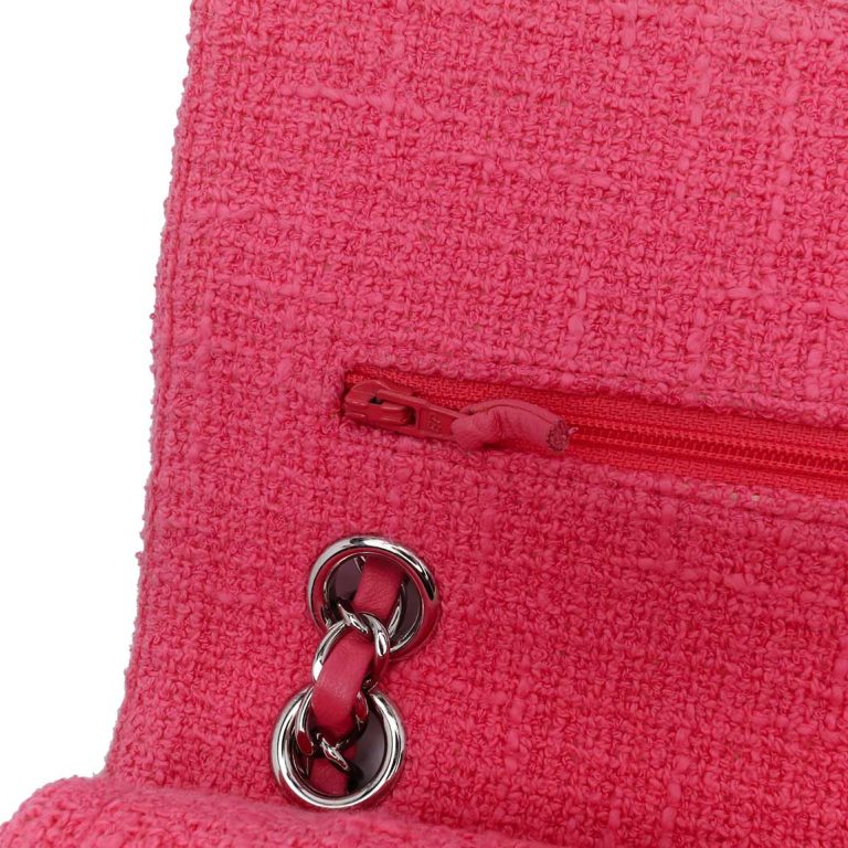 Chanel Timeless Medium Tweed Pink Signs of wear | Sell your designer bag