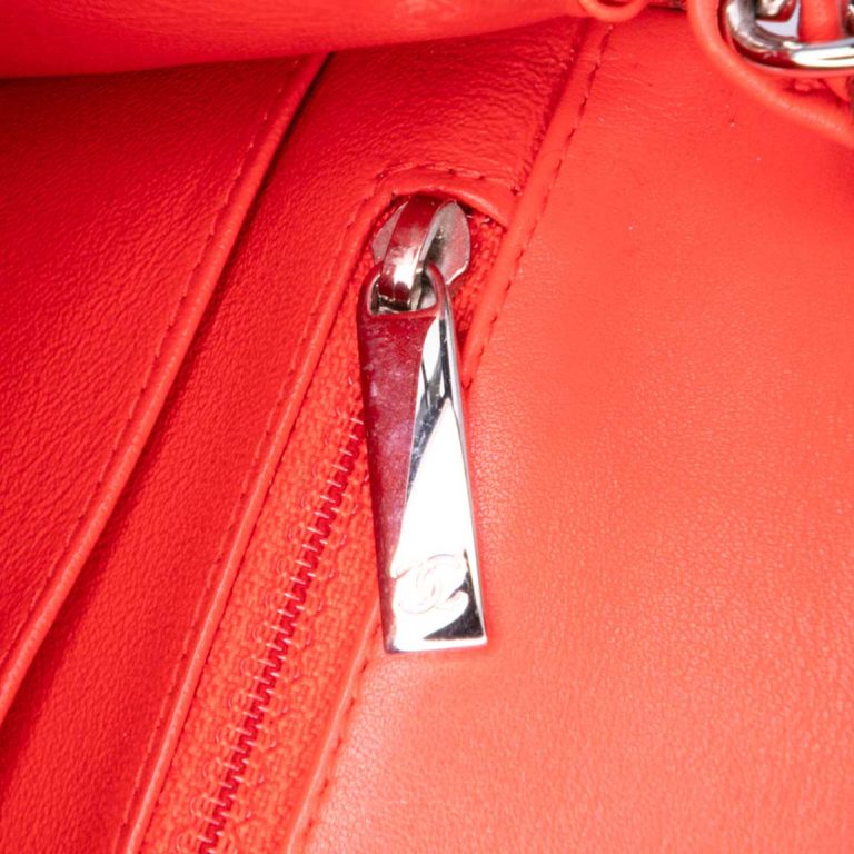 Chanel Timeless Mini Square Patent Red / Yellow Signs of wear | Sell your designer bag