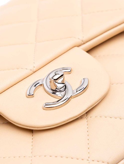 Chanel Timeless Jumbo Lamb Beige Closing System | Sell your designer bag