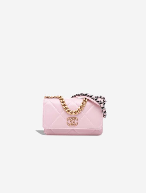 Chanel 19 Wallet On Chain Lamb Pink Front | Sell your designer bag