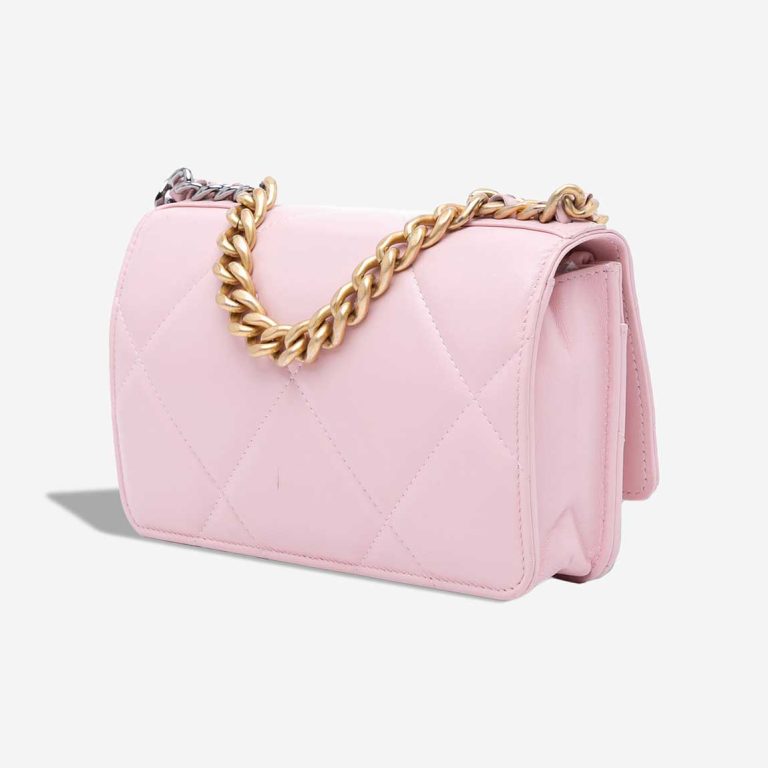 Chanel 19 Wallet On Chain Lamb Pink | Sell your designer bag