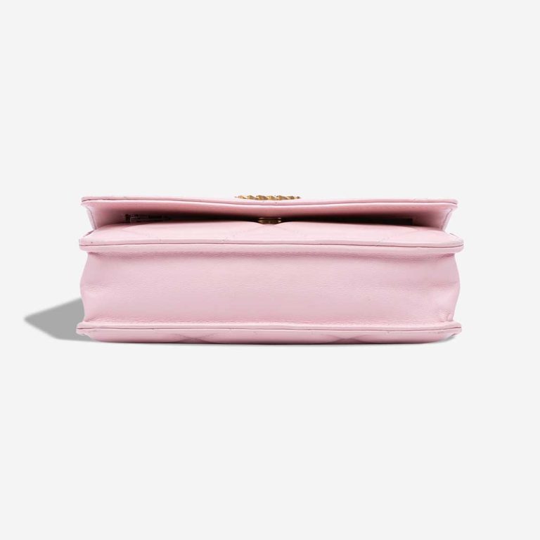 Chanel 19 Wallet On Chain Lamb Pink | Sell your designer bag