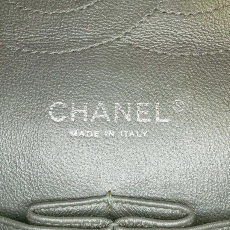 Chanel Timeless Jumbo Lamb Silver Logo | Sell your designer bag