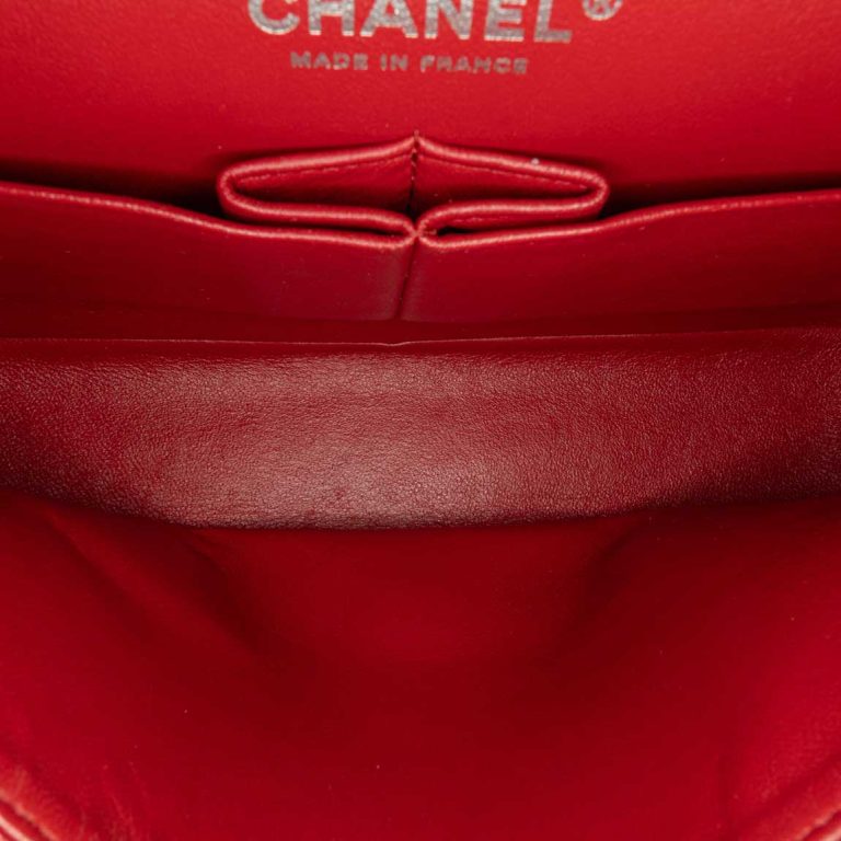 Chanel Timeless Chevron Medium Caviar Red Inside | Sell your designer bag