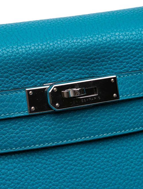 Hermès Kelly 32 Togo Turquoise Closing System | Sell your designer bag