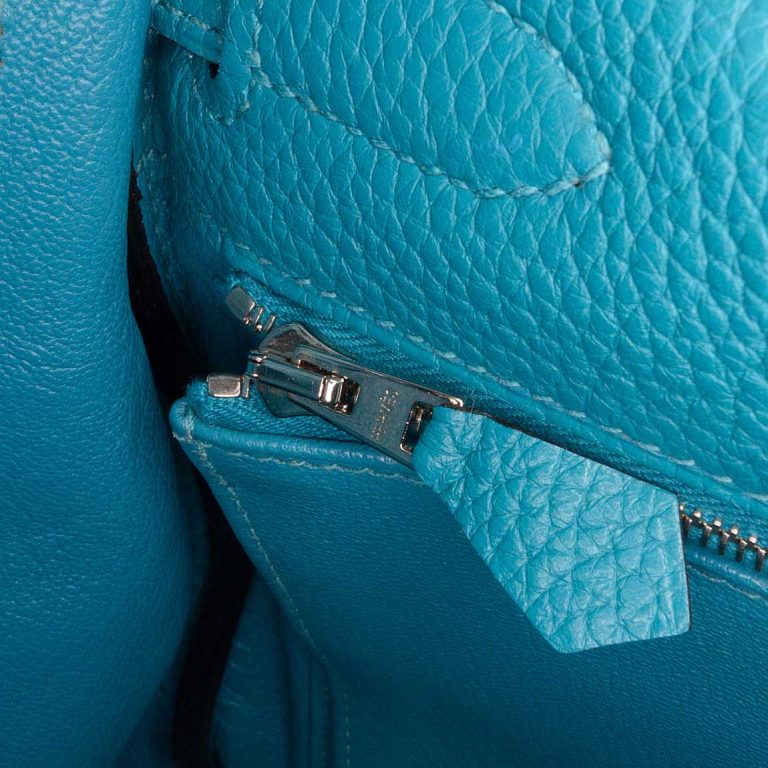 Hermès Kelly 32 Togo Turquoise Signs of wear | Sell your designer bag