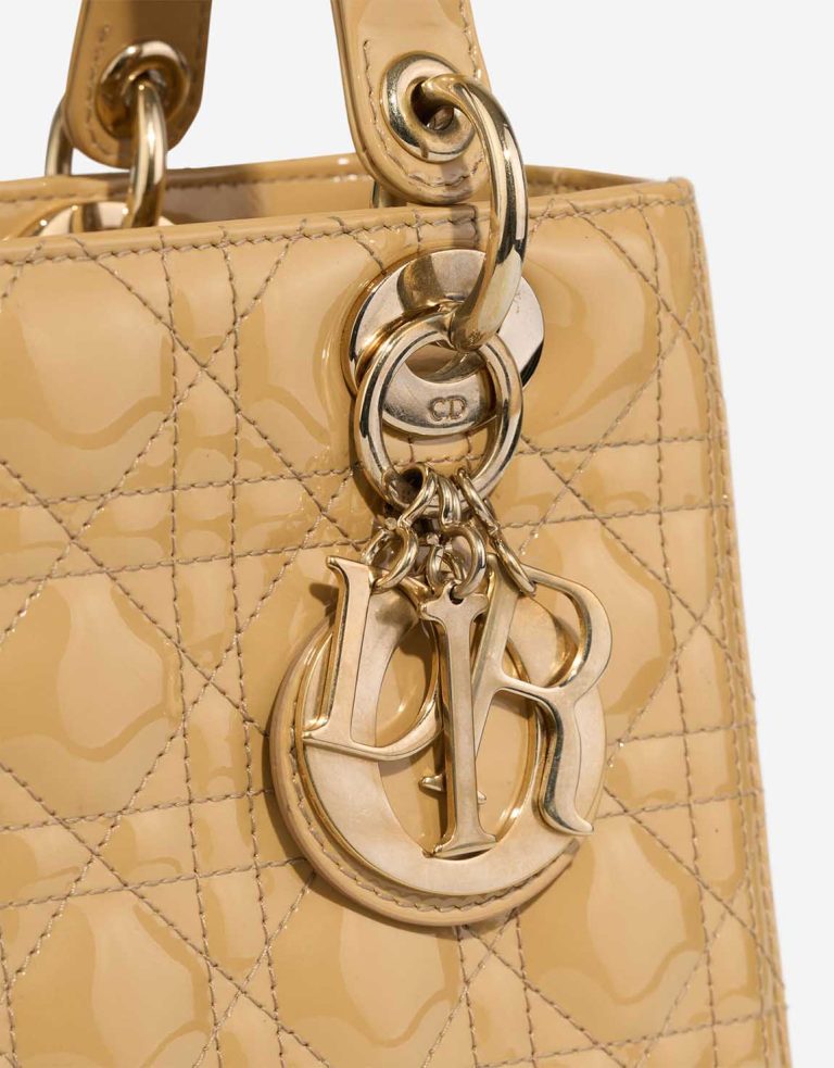 Dior Lady Medium Patent Beige Closing System | Sell your designer bag