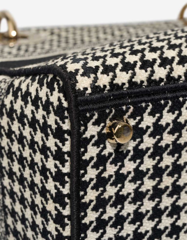 Dior Lady D-Lite Medium Canvas Black Signs of wear | Sell your designer bag
