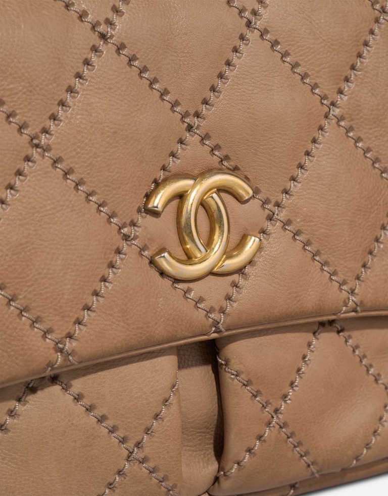 Chanel Timeless Jumbo Calf Beige Closing System | Sell your designer bag