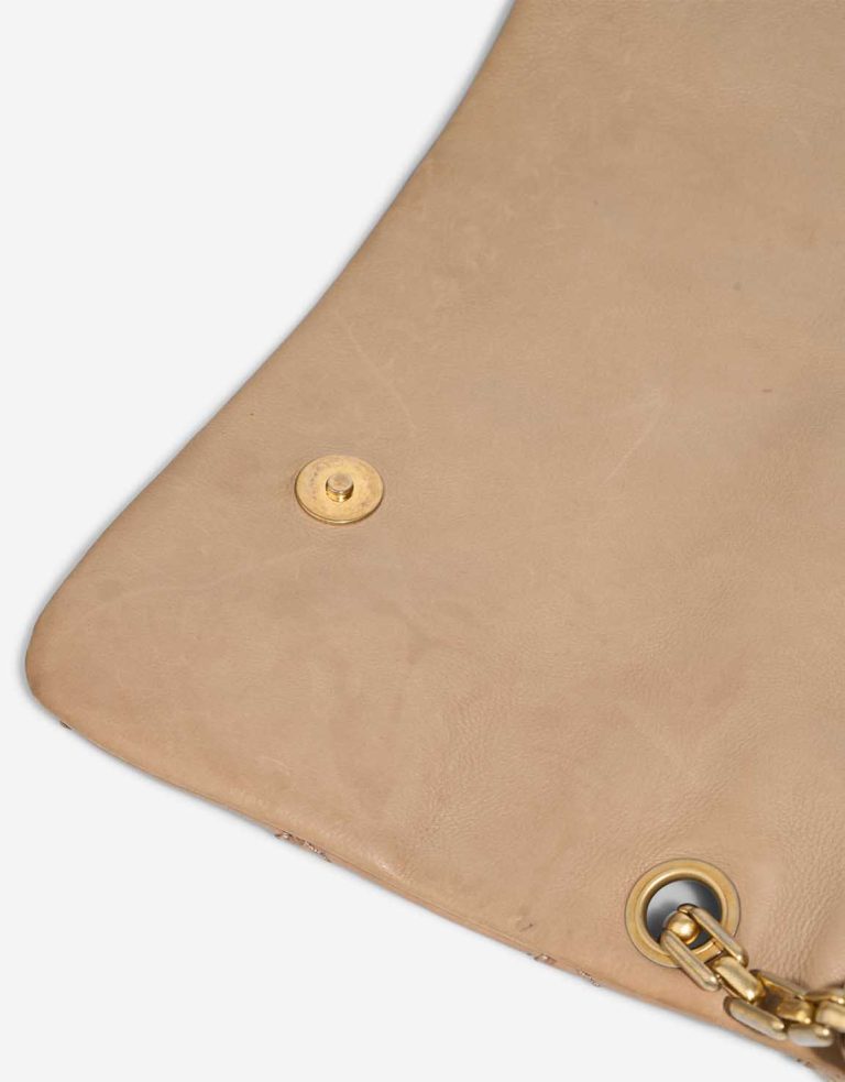 Chanel Timeless Jumbo Calf Beige Signs of wear | Sell your designer bag