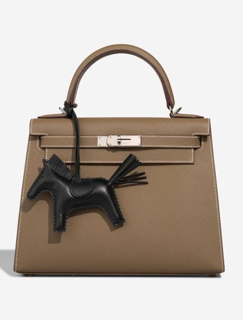 Hermès Rodeo MM Milo Lamb Black Closing System | Sell your designer bag