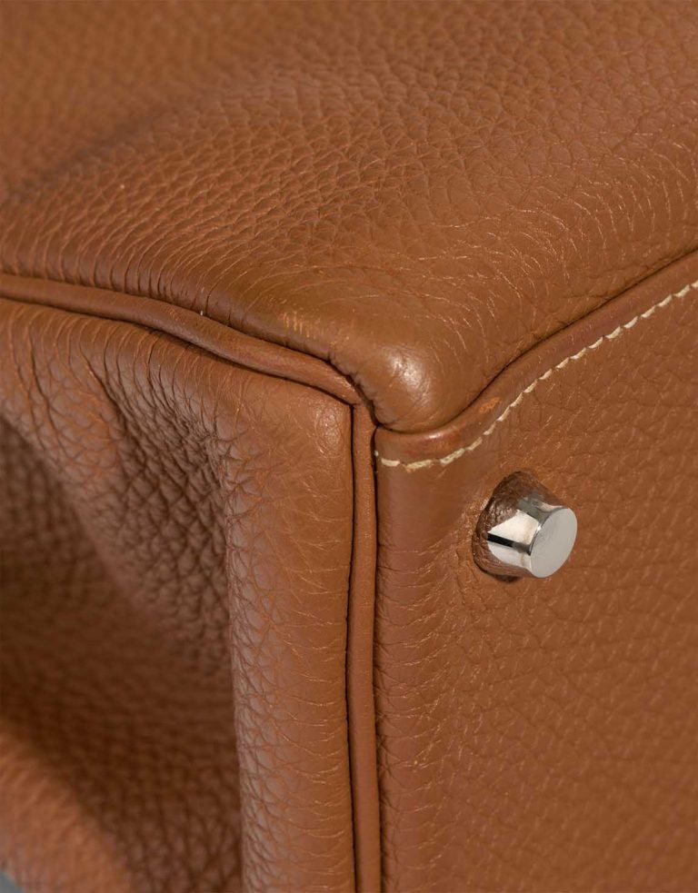Hermès Kelly 28 Togo Gold Signs of wear | Sell your designer bag