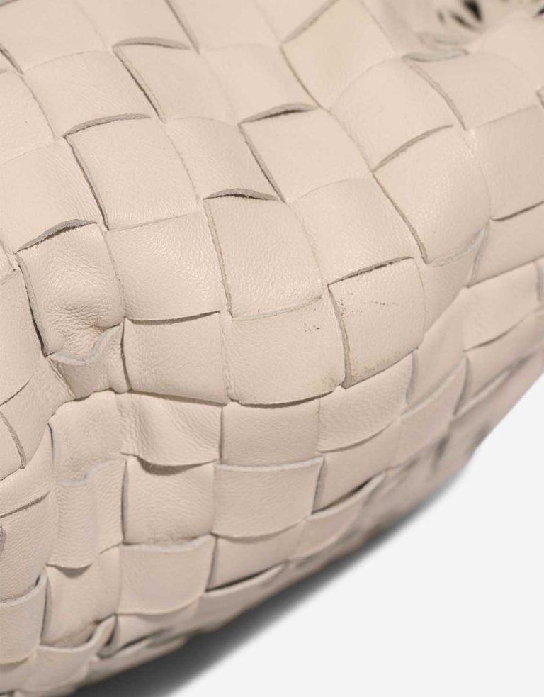 Bottega Veneta Jodie Large Lamb White Signs of wear | Sell your designer bag