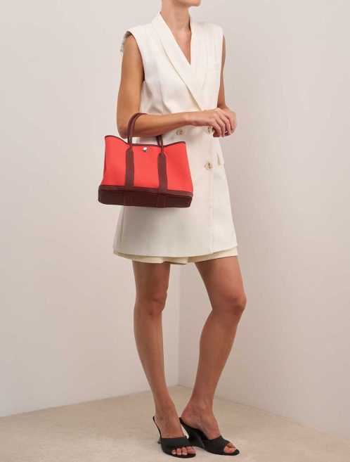 Hermès Garden Party 30 Toile / Veau Négonda Rose Texas / Rouge H on Model | Sell your designer bag