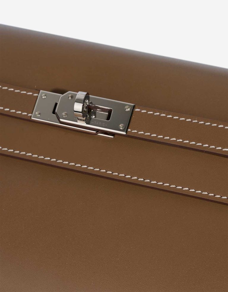 Hermès Kelly To Go Swift Étoupe Signs of wear | Sell your designer bag
