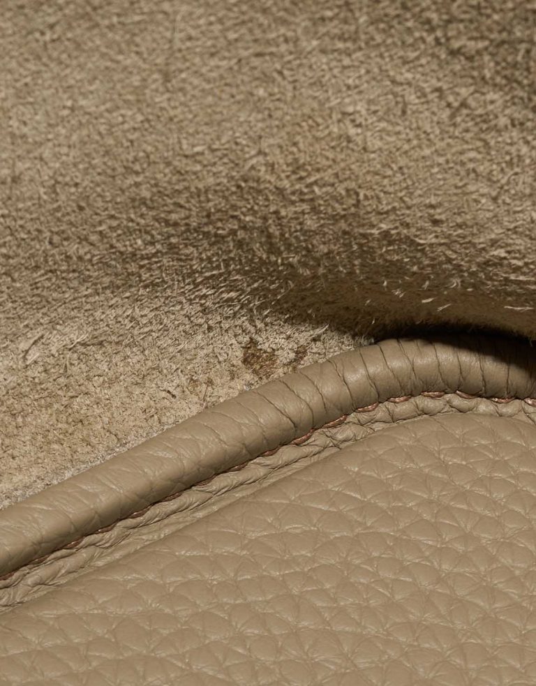 Hermès Picotin 22 Taurillon Clémence Beige Marfa Signs of wear | Sell your designer bag