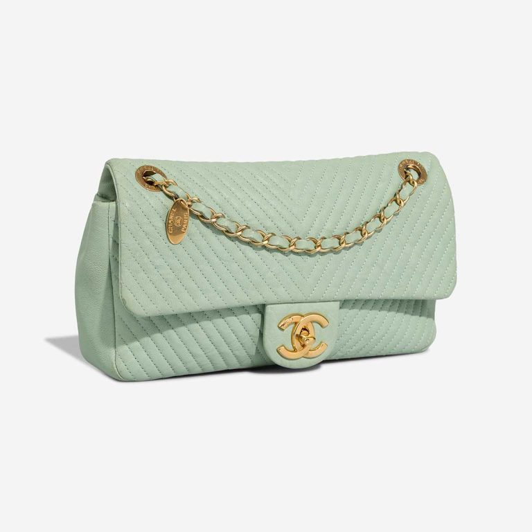 Chanel Flap Bag Chevron Medium Crinkled Calf Green | Sell your designer bag