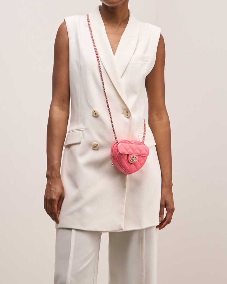 Chanel Timeless Heart Small Lamb Pink Front | Sell your designer bag
