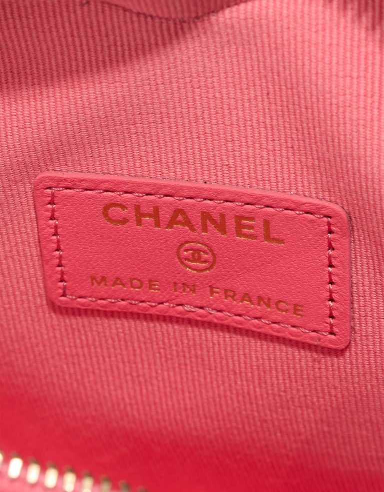 Chanel Timeless Heart Small Lamb Pink Logo | Sell your designer bag
