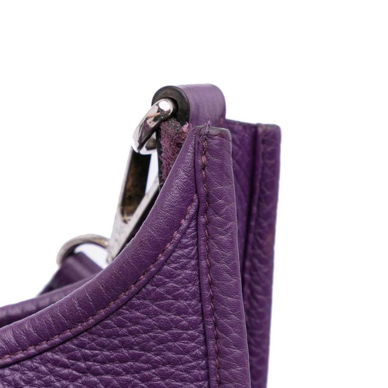 Hermès Evelyne 33 Taurillon Clémence Ultraviolet Signs of wear | Sell your designer bag